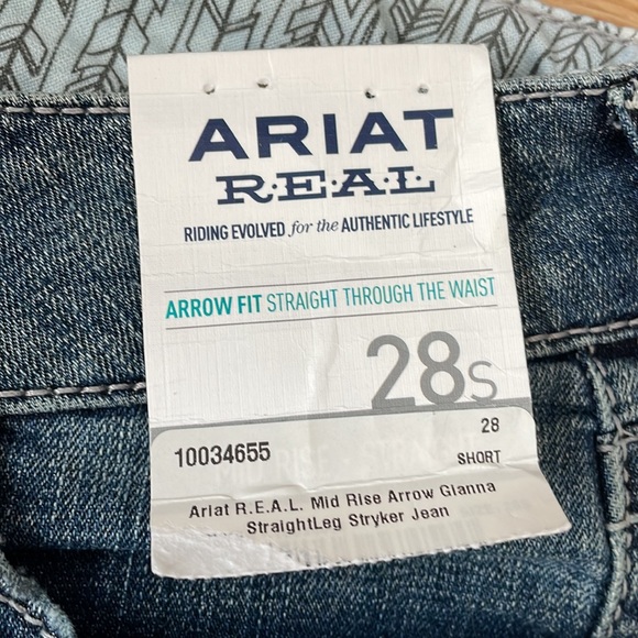 Ariat R.E.A.L. MidRise Arrow Gianna Straight Leg Stryker Jean 28 Short Brand New - Picture 3 of 5